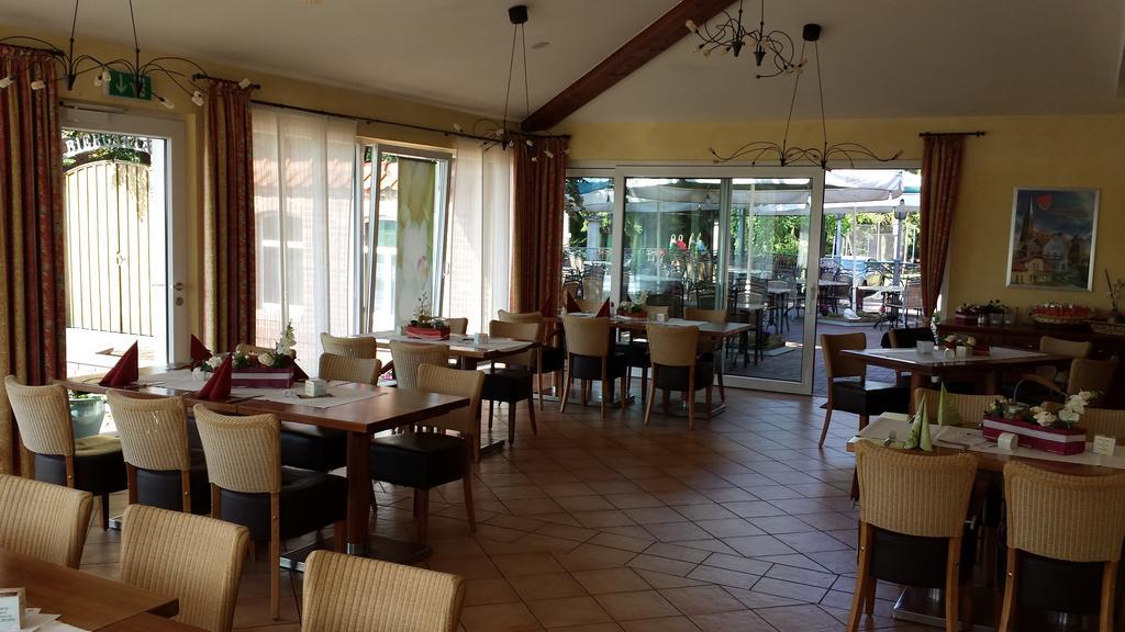 Hotel Restaurant Am Pfauenhof Quakenbrück Dış mekan fotoğraf